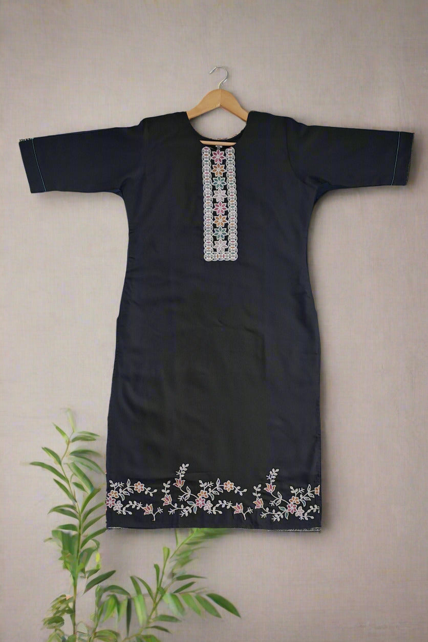 Black Floral Embroidered Kurta
