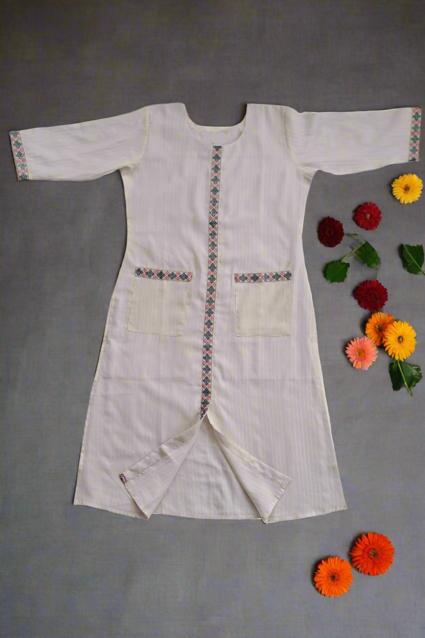 Elegant White Embroidered Cotton Blend Kurta