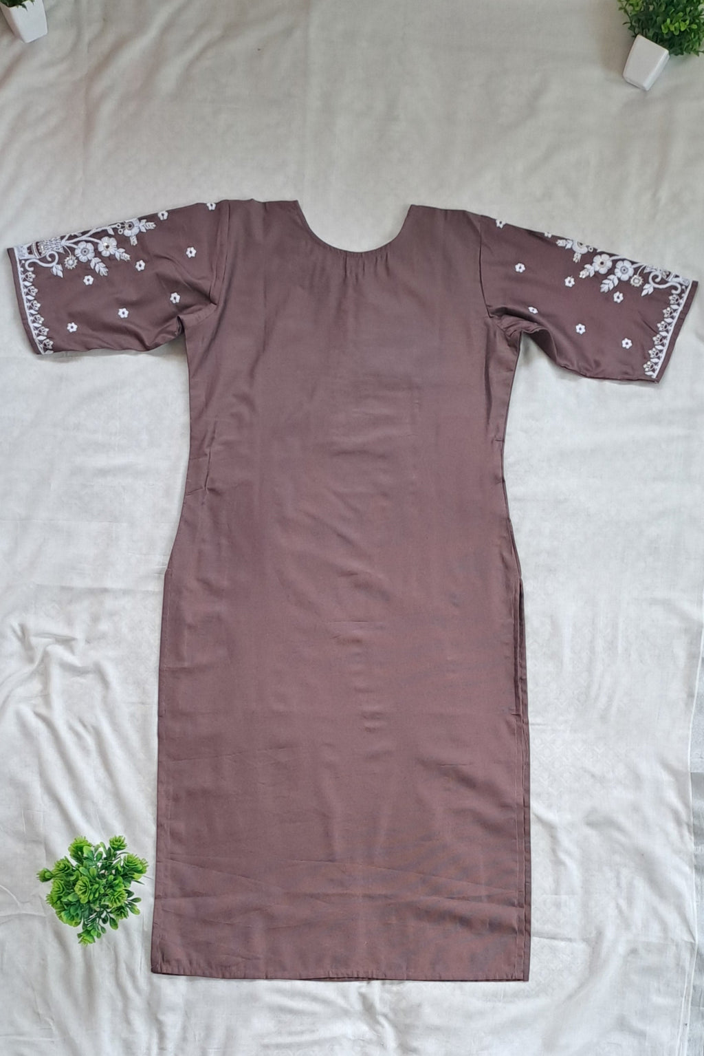 Women’s Burgundy Kurta.
