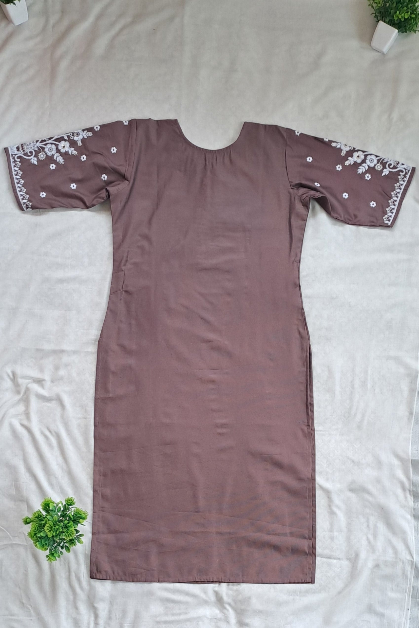 Women’s Burgundy Kurta.